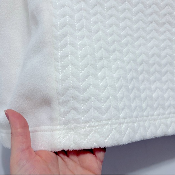 Croft & Barrow Women’s White Sleeveless Jacket Vest - Picture 5 of 8